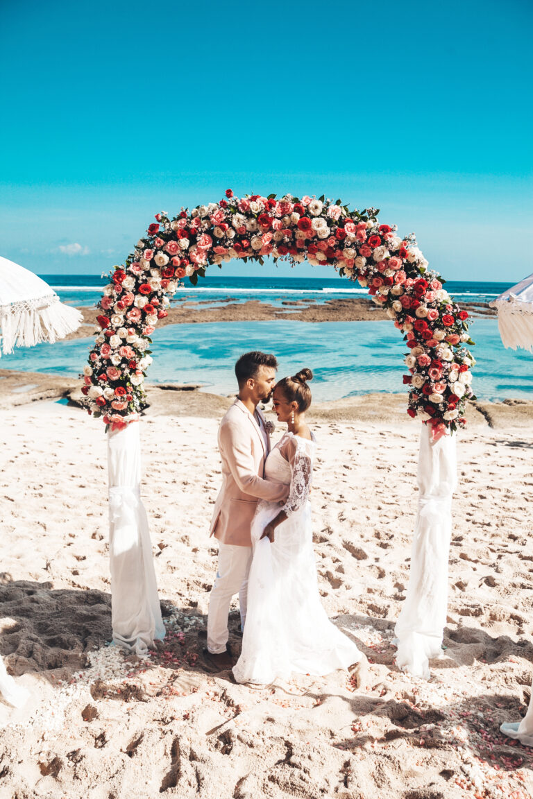 beach wedding in dubai